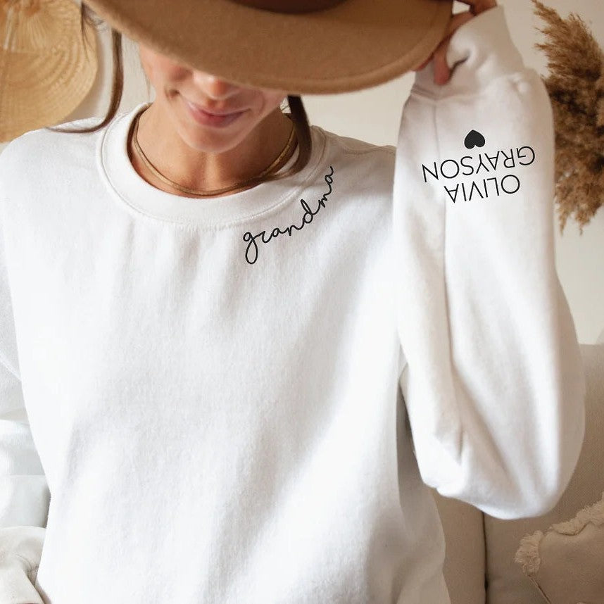 Custom Mama Sweatshirt with Children Name on Sleeve (Bold Font)